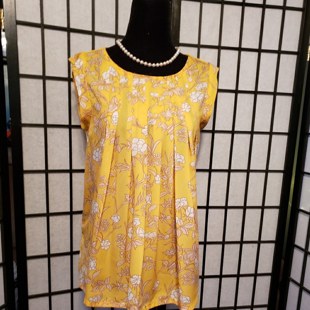 GORGEOUS Merona XS shirt